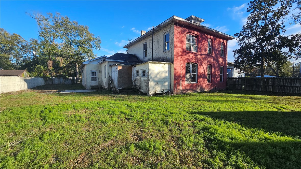 1110 Elizabeth Street