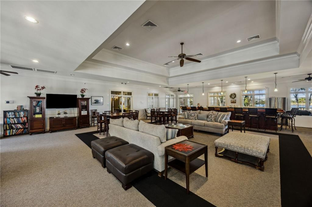 321 Harbour Island Circle
