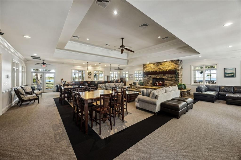 321 Harbour Island Circle