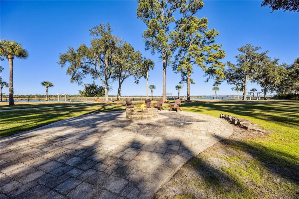 321 Harbour Island Circle