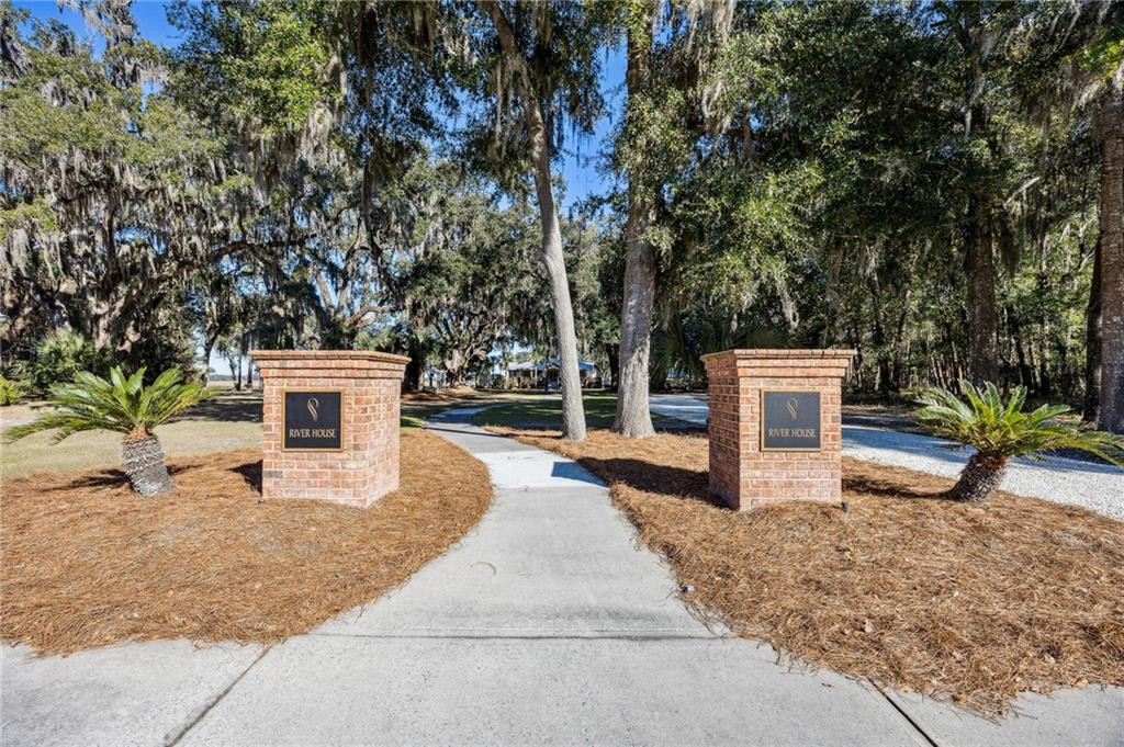 321 Harbour Island Circle