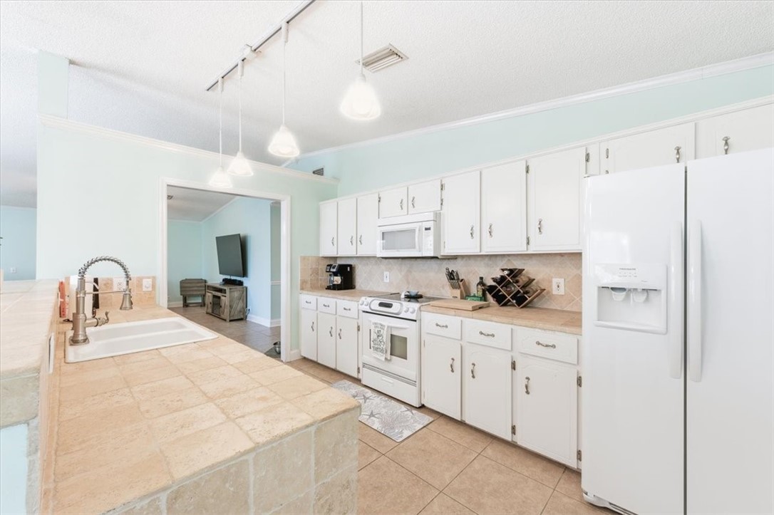 208 Paradise Marsh Circle