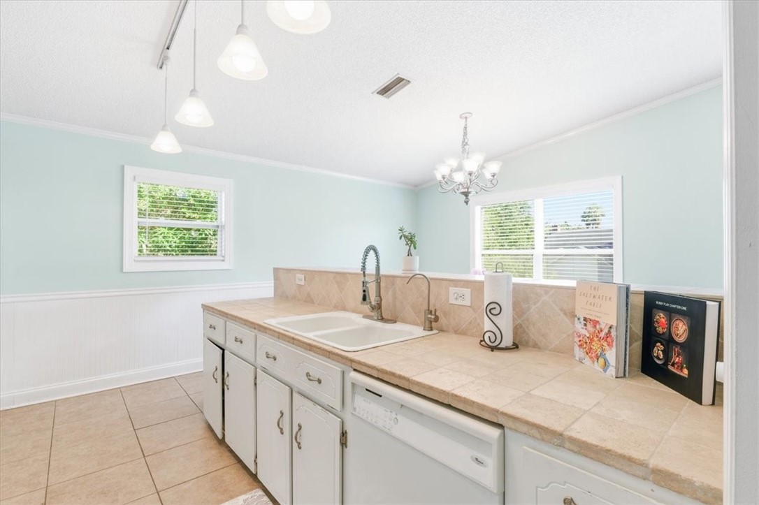 208 Paradise Marsh Circle