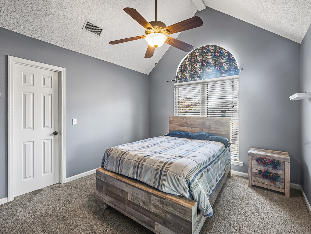 123 Stately Oaks Circle