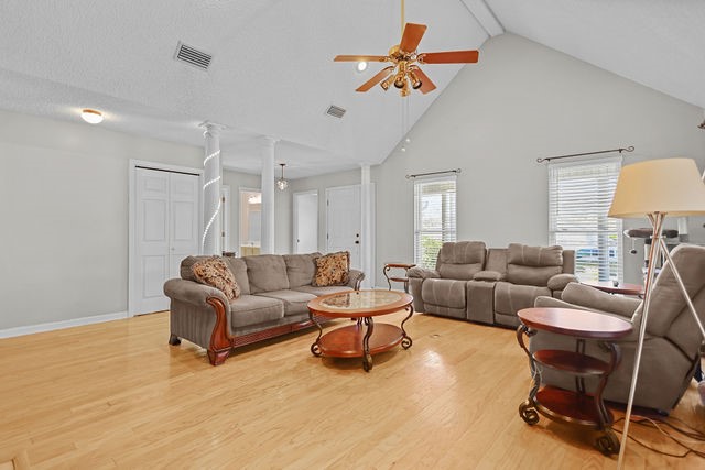 123 Stately Oaks Circle