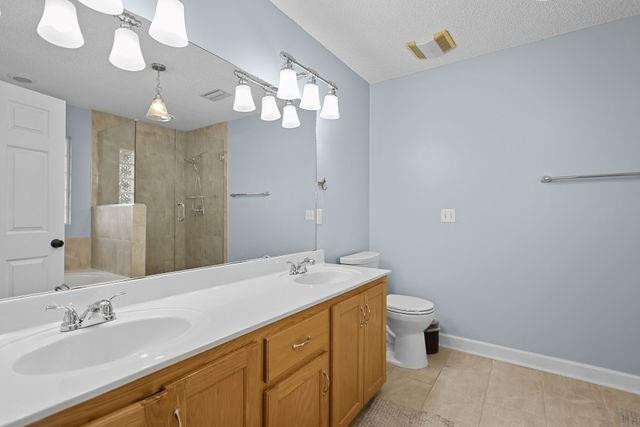 123 Stately Oaks Circle