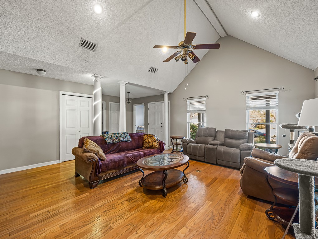 123 Stately Oaks Circle