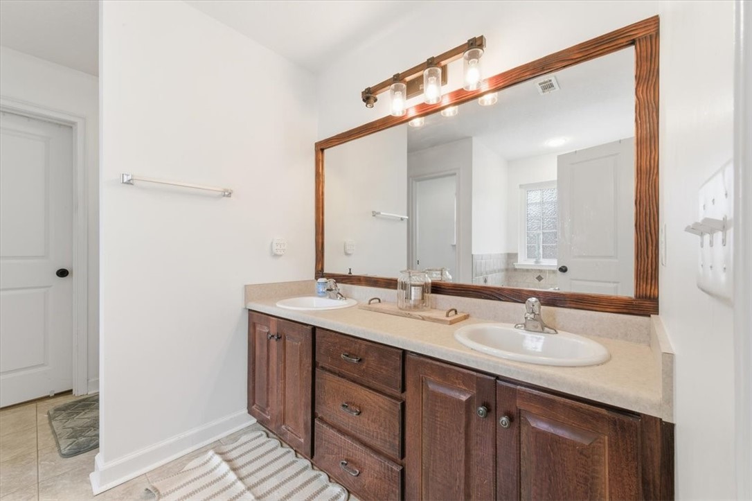 135 Kettle Creek Lane
