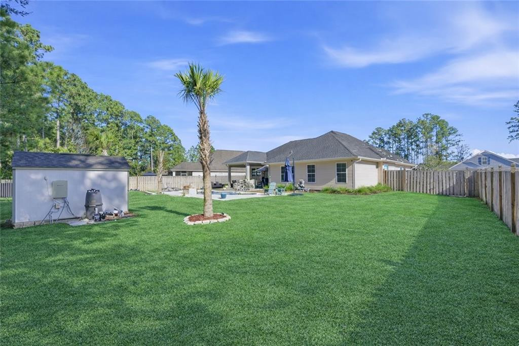 180 Sweetwater Blvd