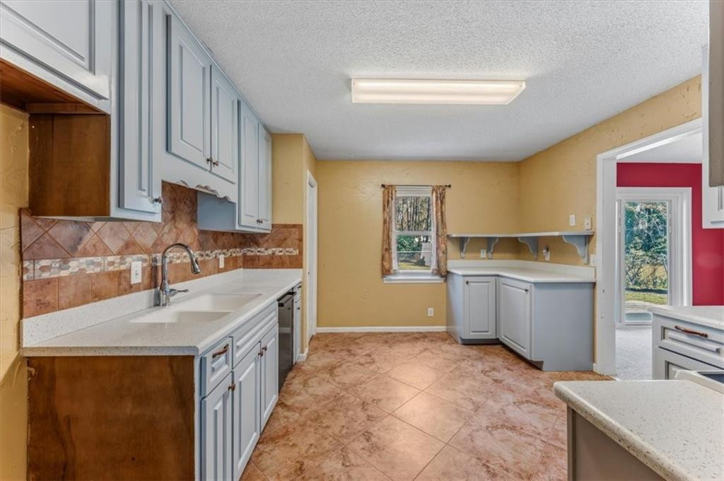 122 Chatford Drive