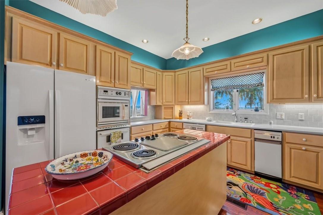 2713 Julienton Drive NE