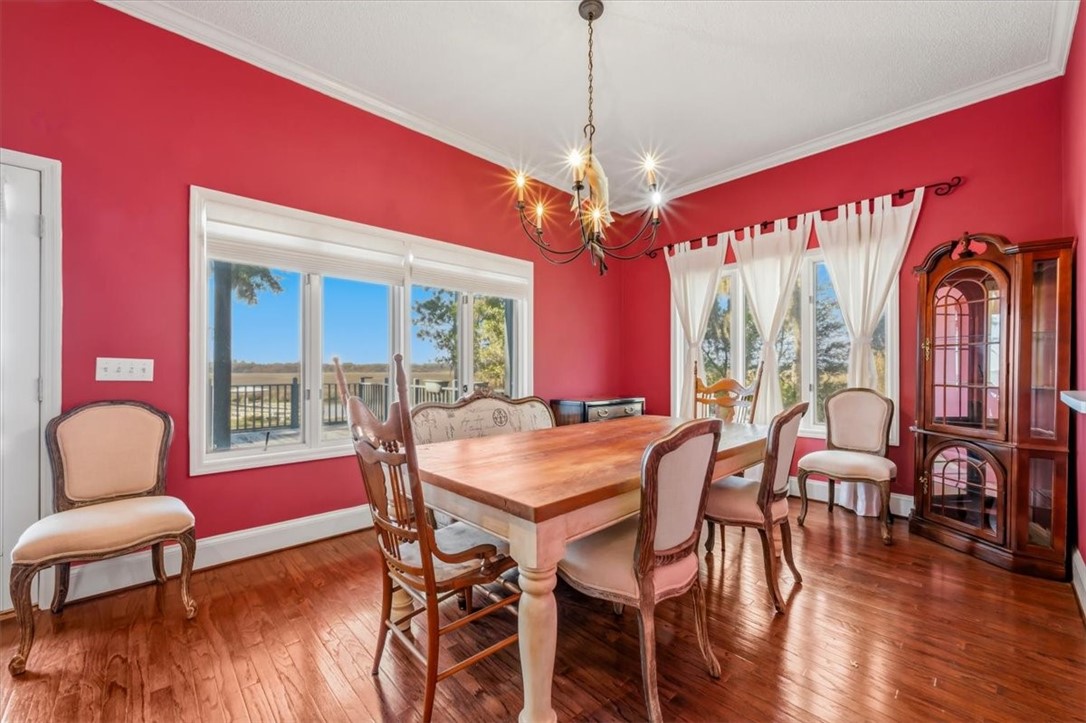 2713 Julienton Drive NE