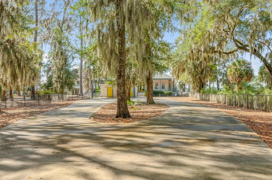 2713 Julienton Drive NE