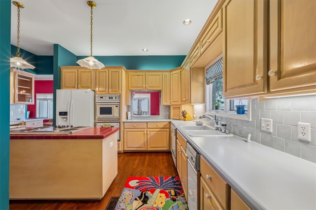 2713 Julienton Drive NE