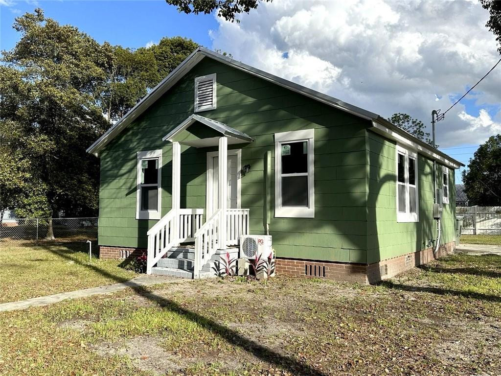 241 S Elm Lane