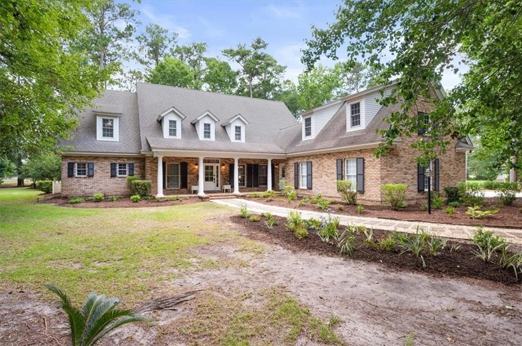 1121 Fair Hope Drive NE