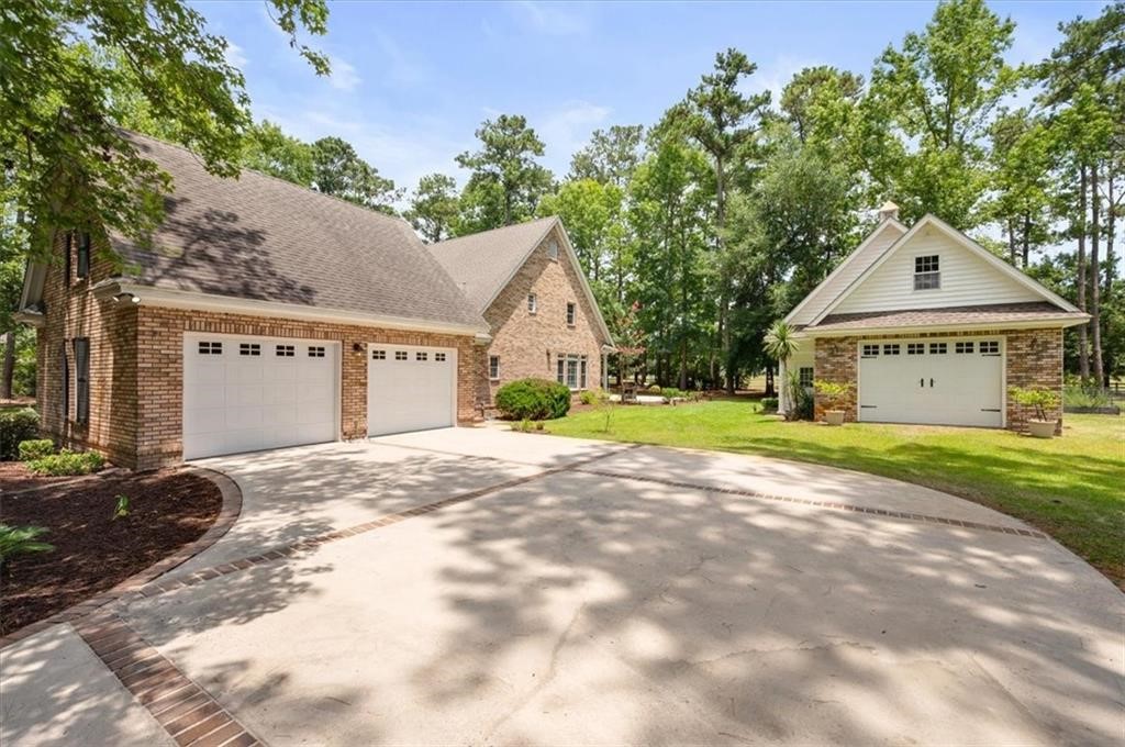 1121 Fair Hope Drive NE