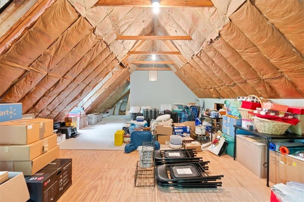 1121 Fair Hope Drive NE