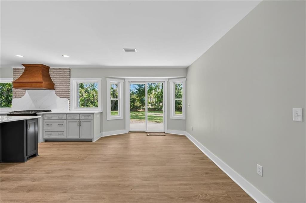 279 King Cotton Road