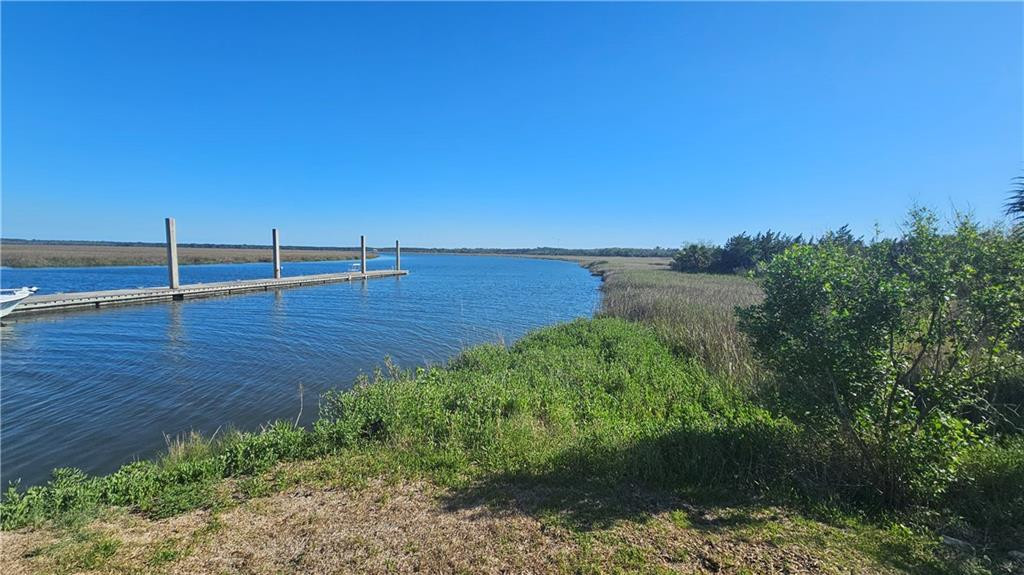 58 Ocean Breeze Blvd SE