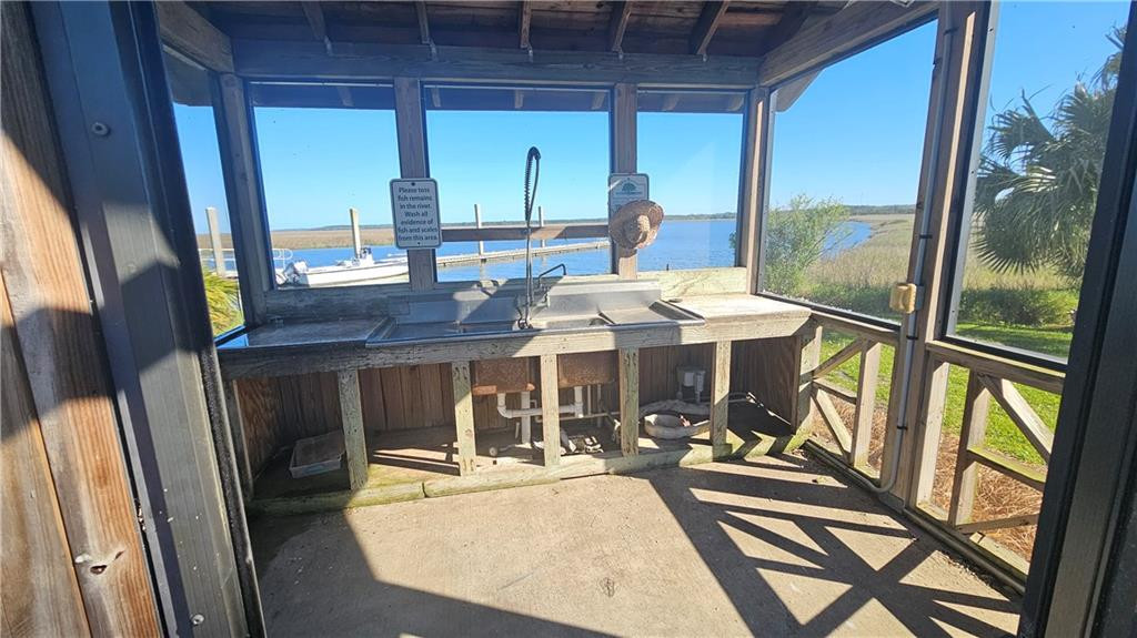 58 Ocean Breeze Blvd SE