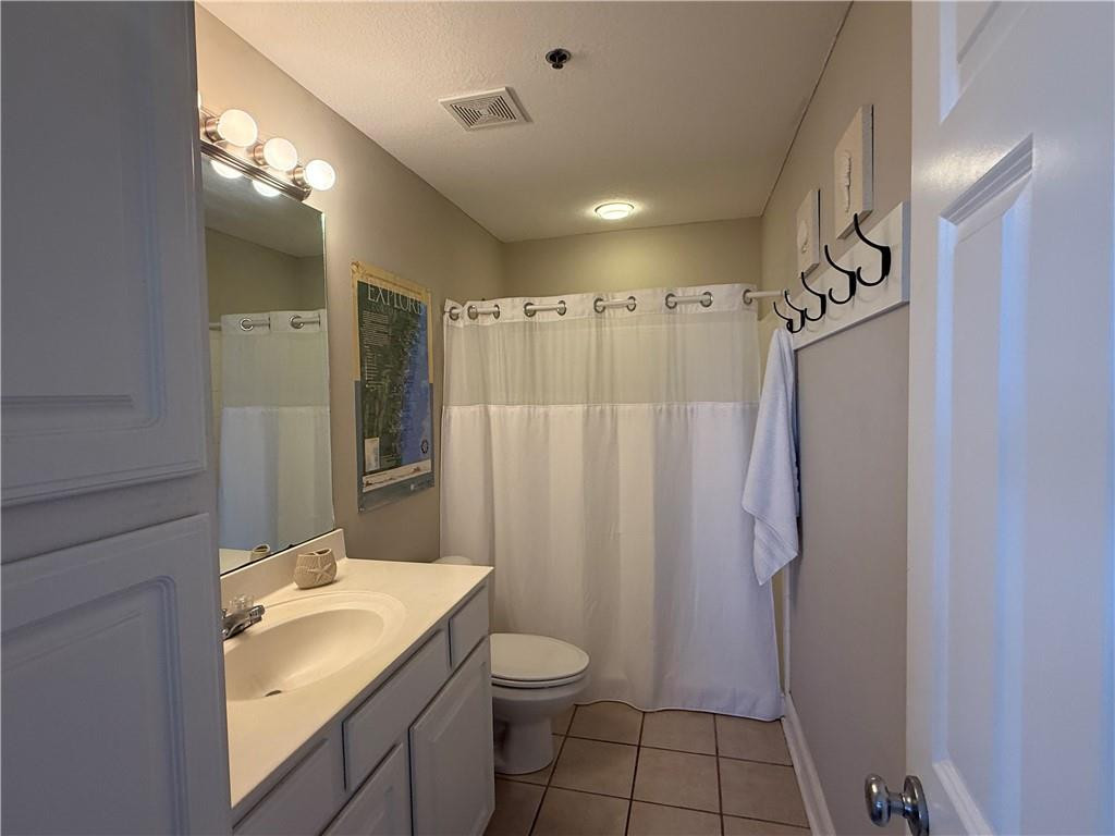 91 Screven Street B103