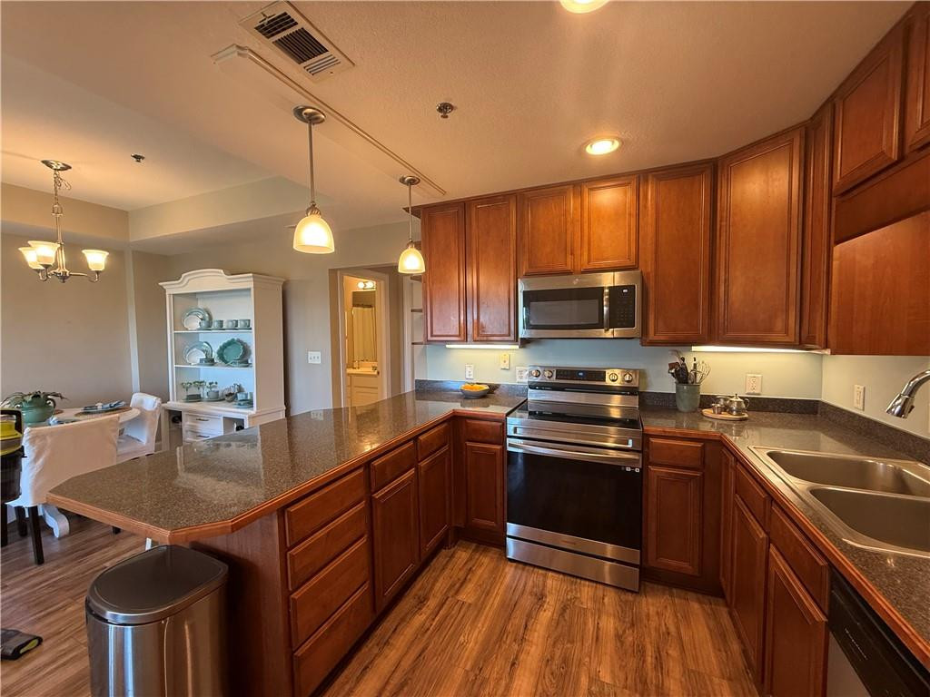 91 Screven Street B103