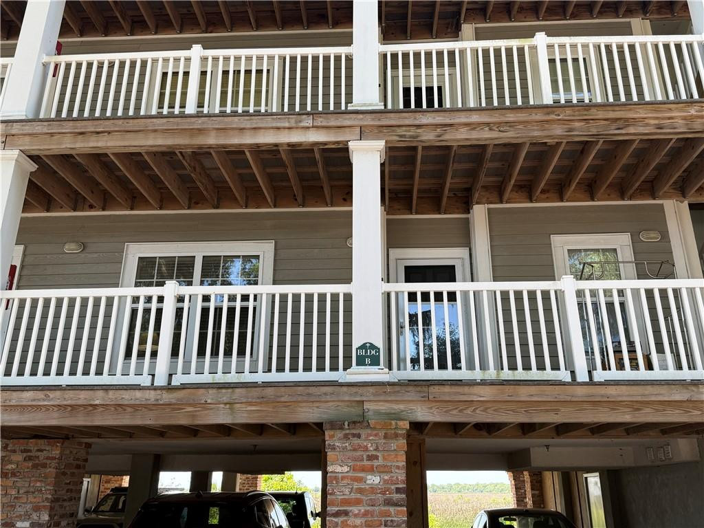 91 Screven Street B103