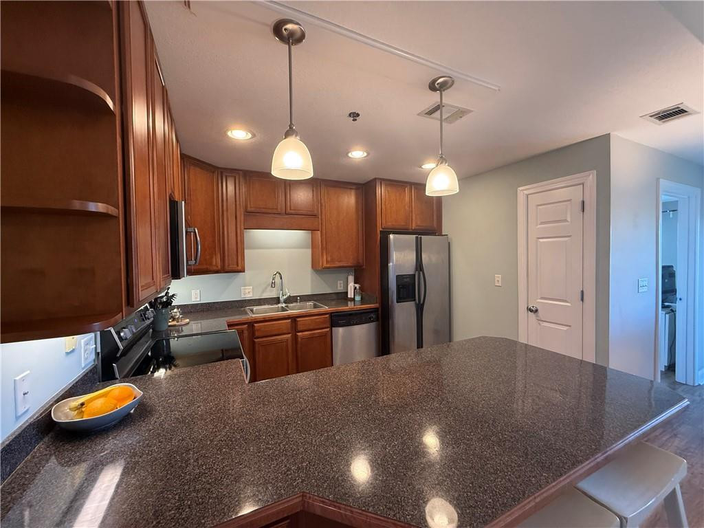 91 Screven Street B103
