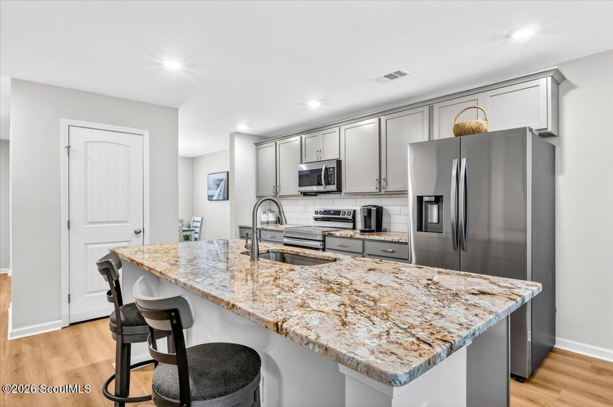 10050 Woodland Cove