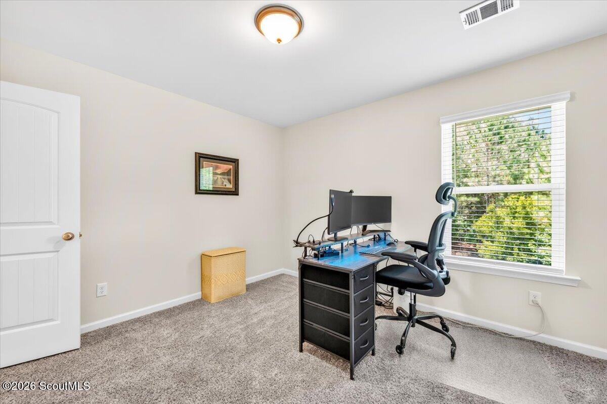 10050 Woodland Cove