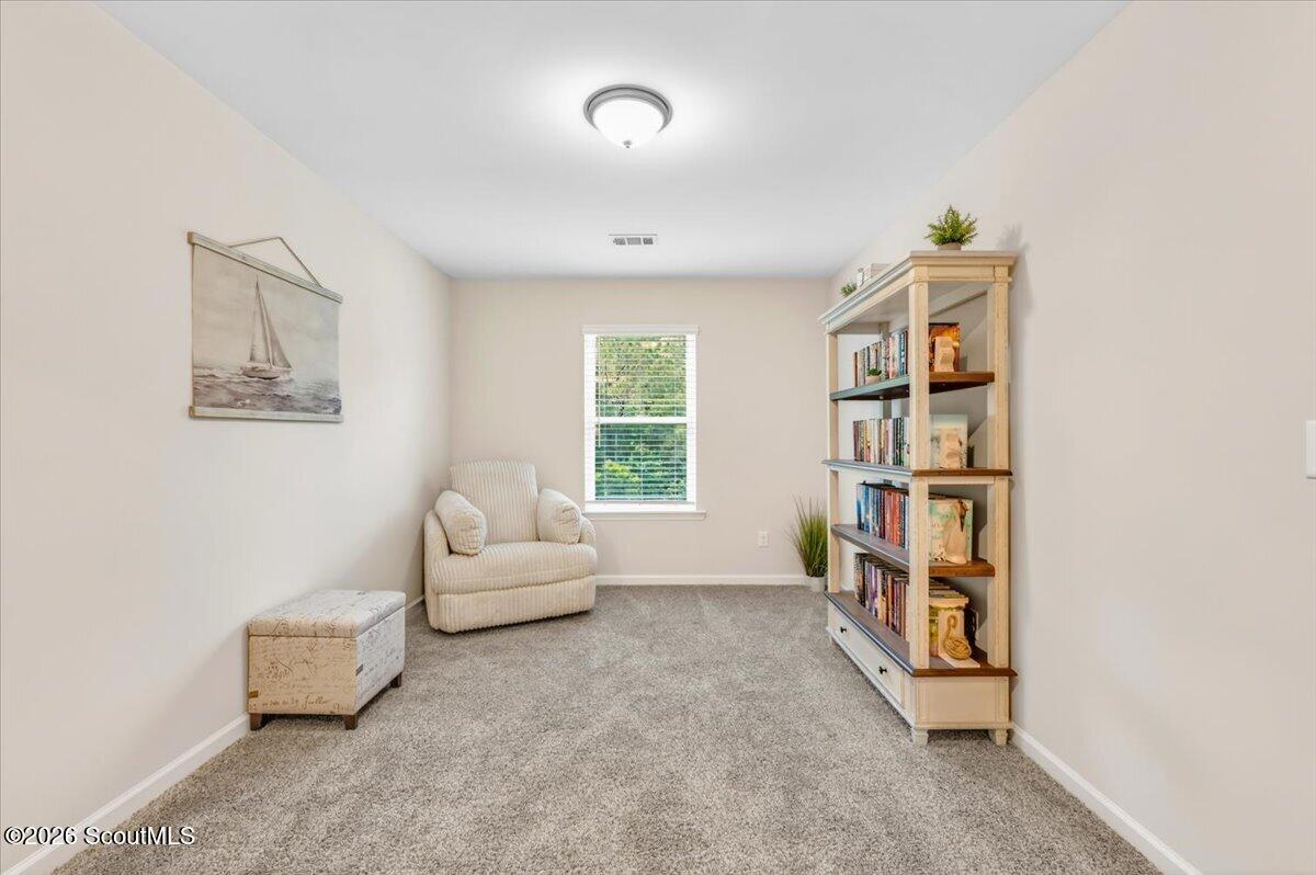 10050 Woodland Cove