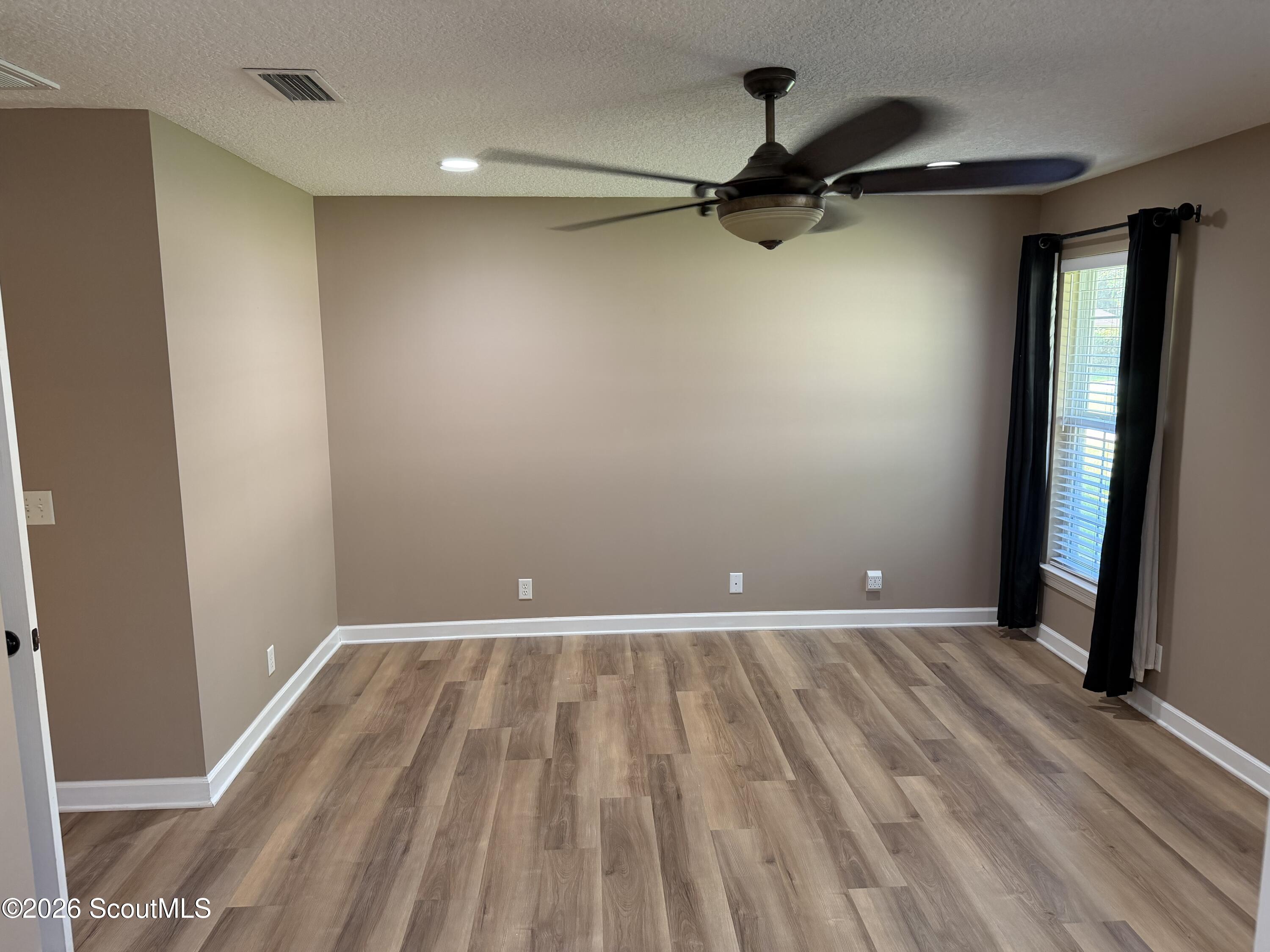 212 Autumn Ridge Court
