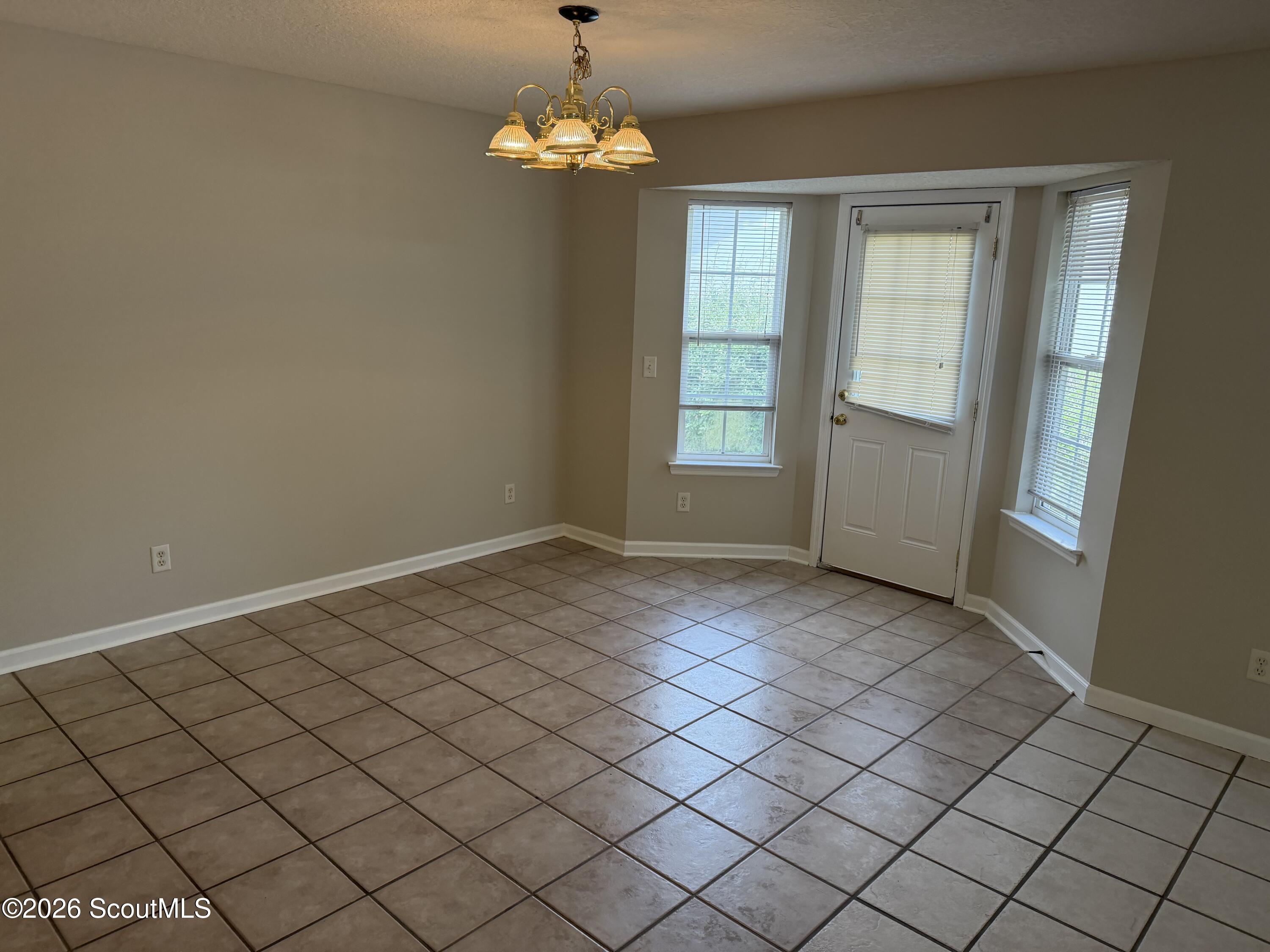 302 Windridge Drive