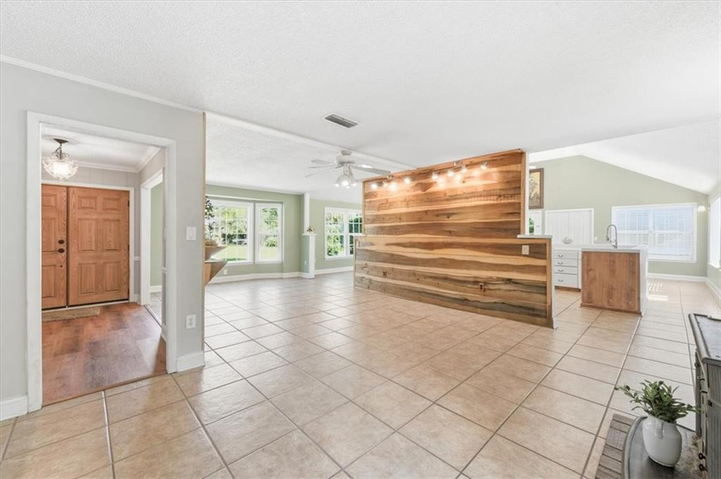 230 Yacht Road