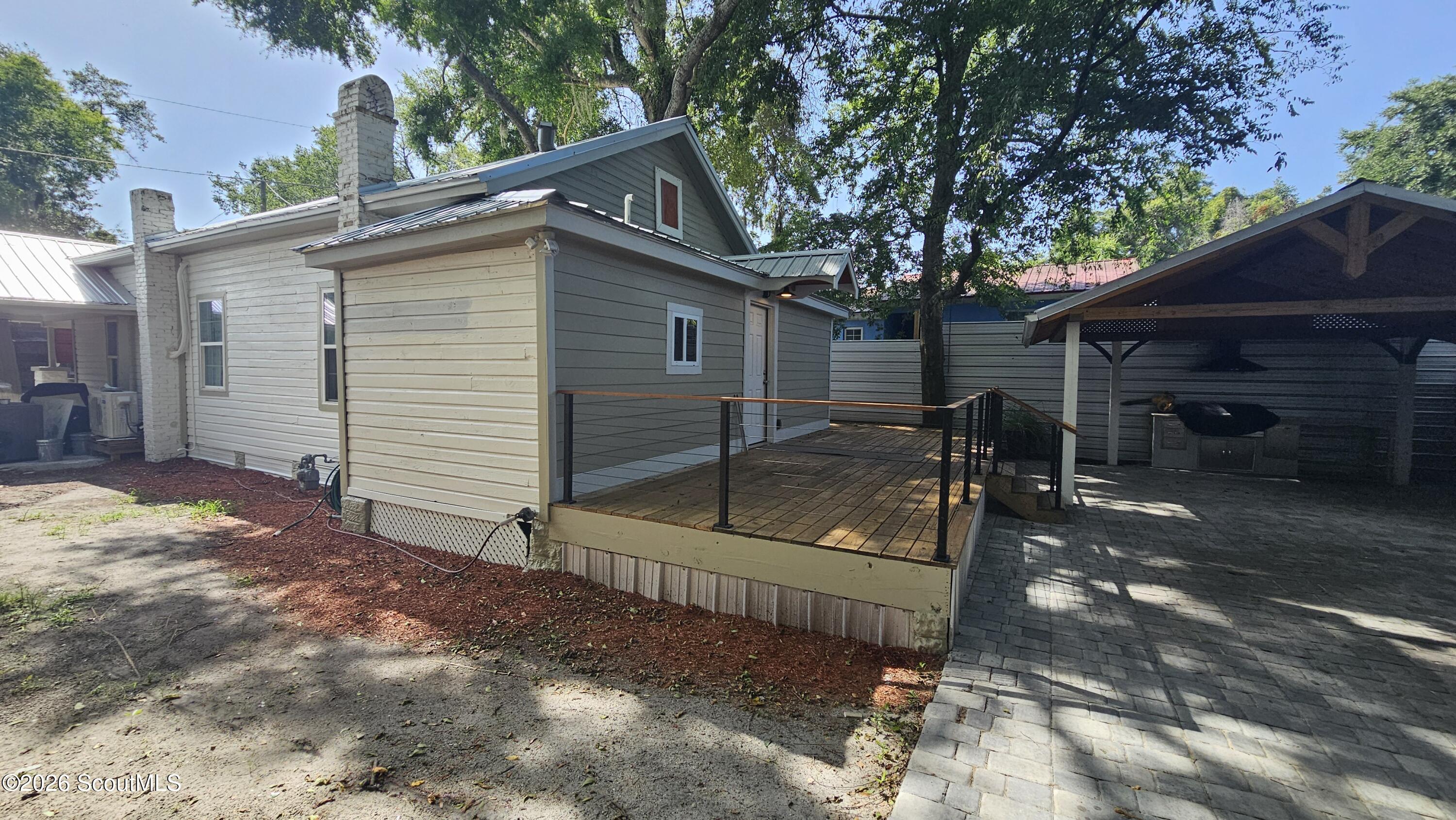 912 Amherst Street