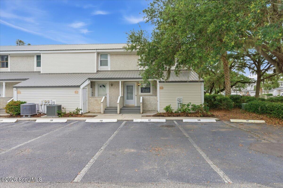 1000 Sea Island Road, 37, St. Simons Island