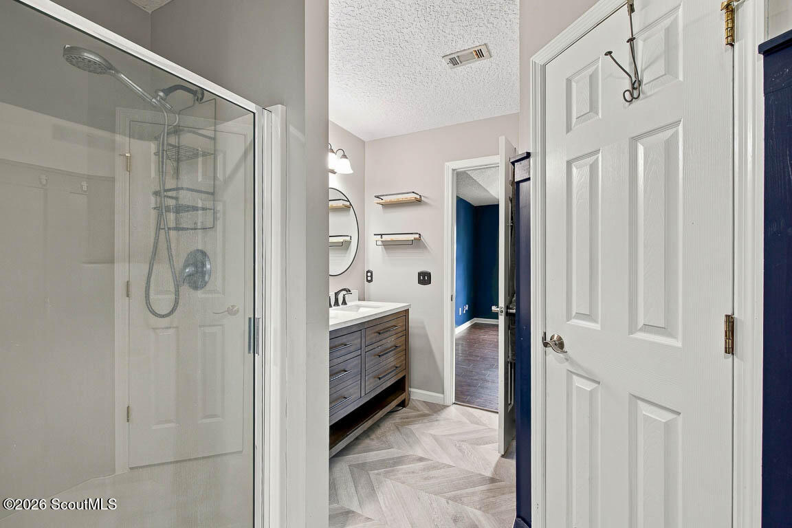 22 Shell Pointe Court