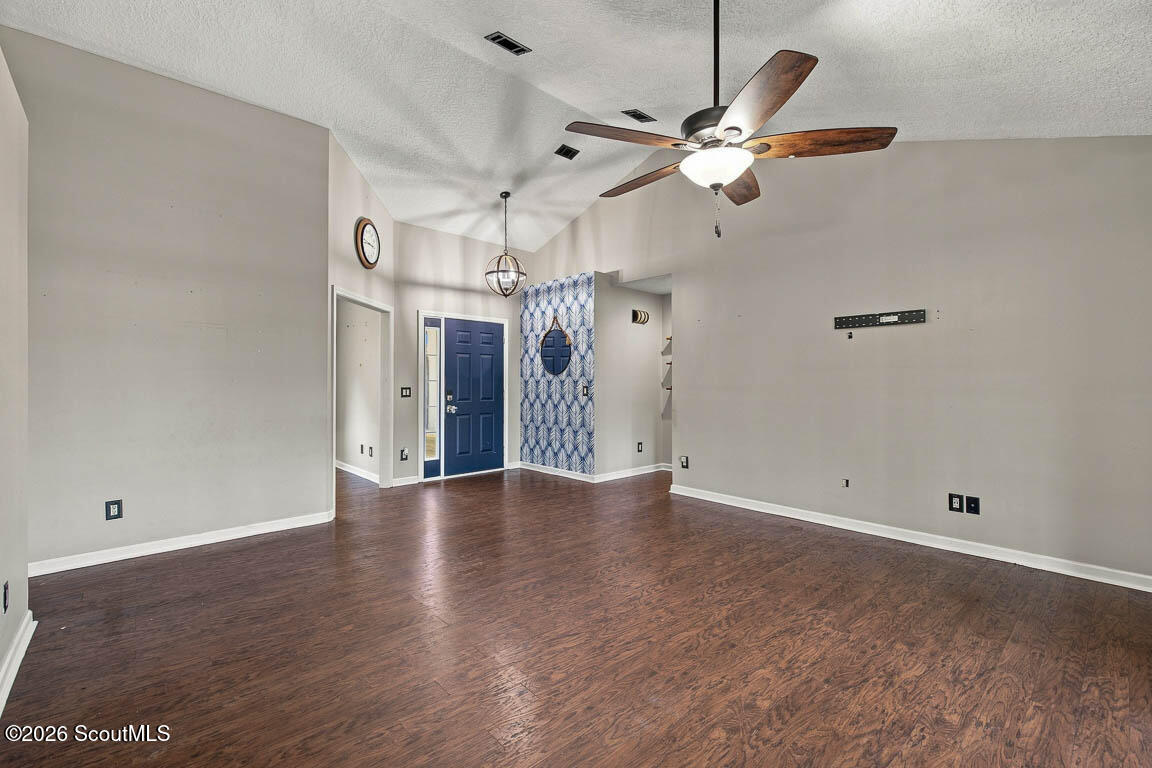 22 Shell Pointe Court