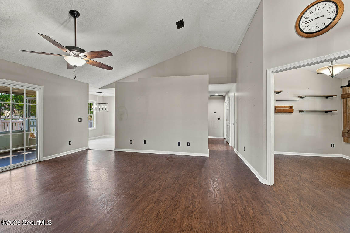 22 Shell Pointe Court