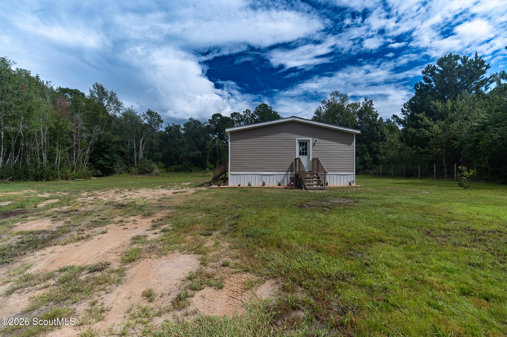 6118 Leslie Drive