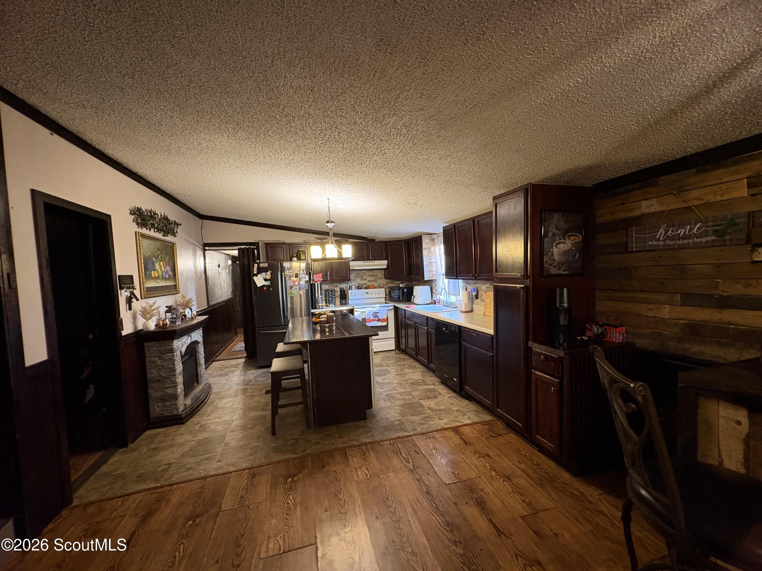 5641 Fleetwood Lane