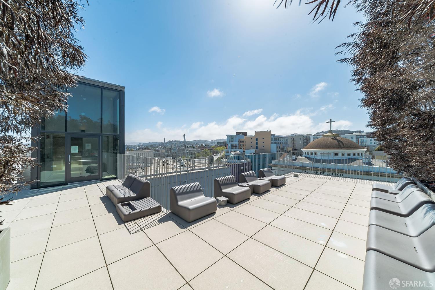 8 Octavia Street # 505