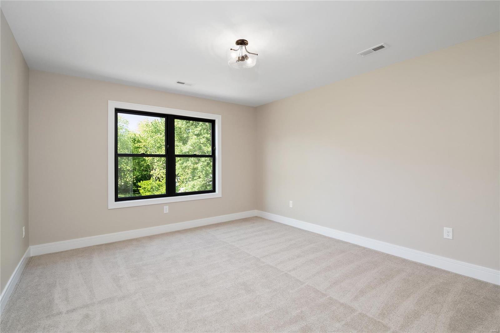 268 Essen Court Unit: TBB