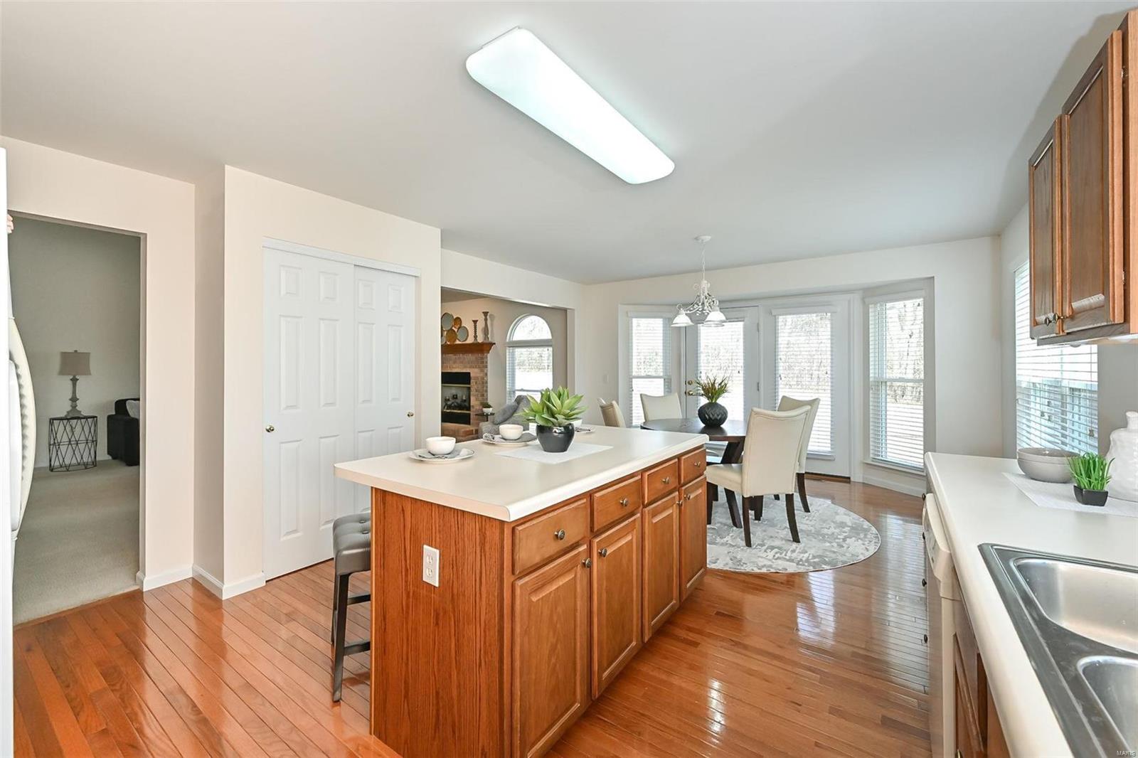 633 Castle Ridge Drive