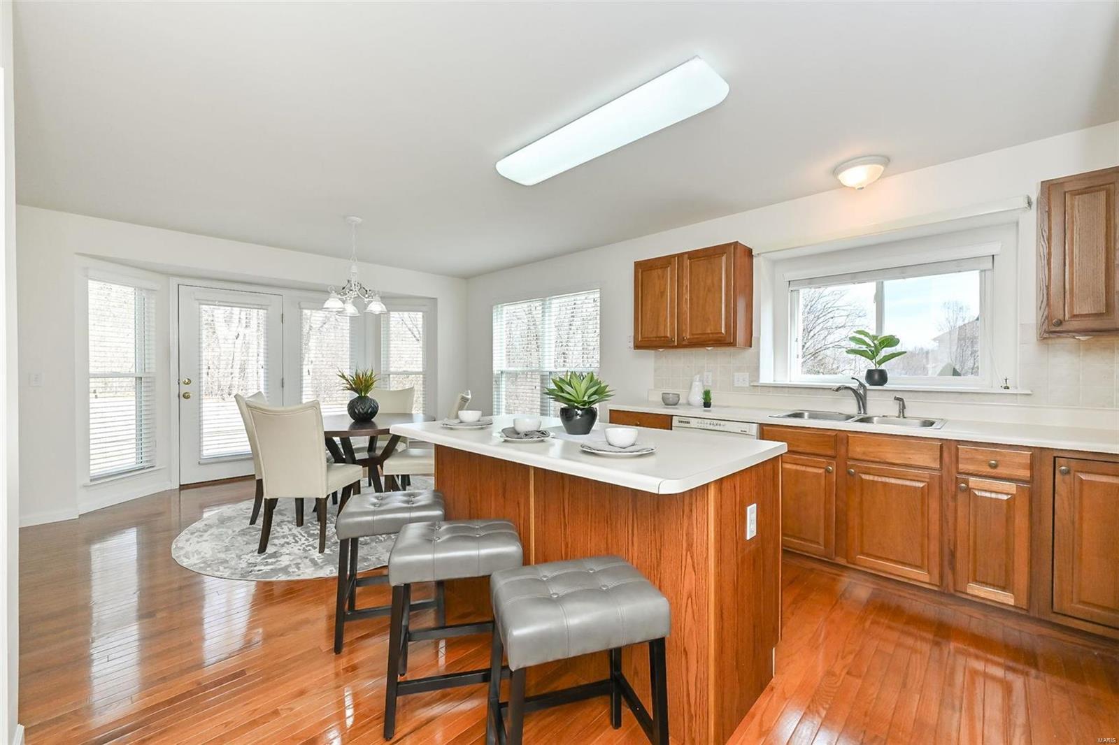 633 Castle Ridge Drive