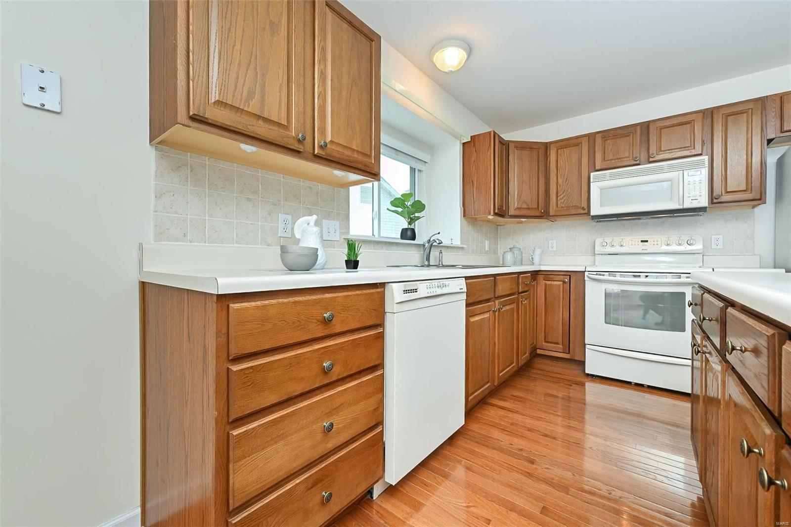 633 Castle Ridge Drive