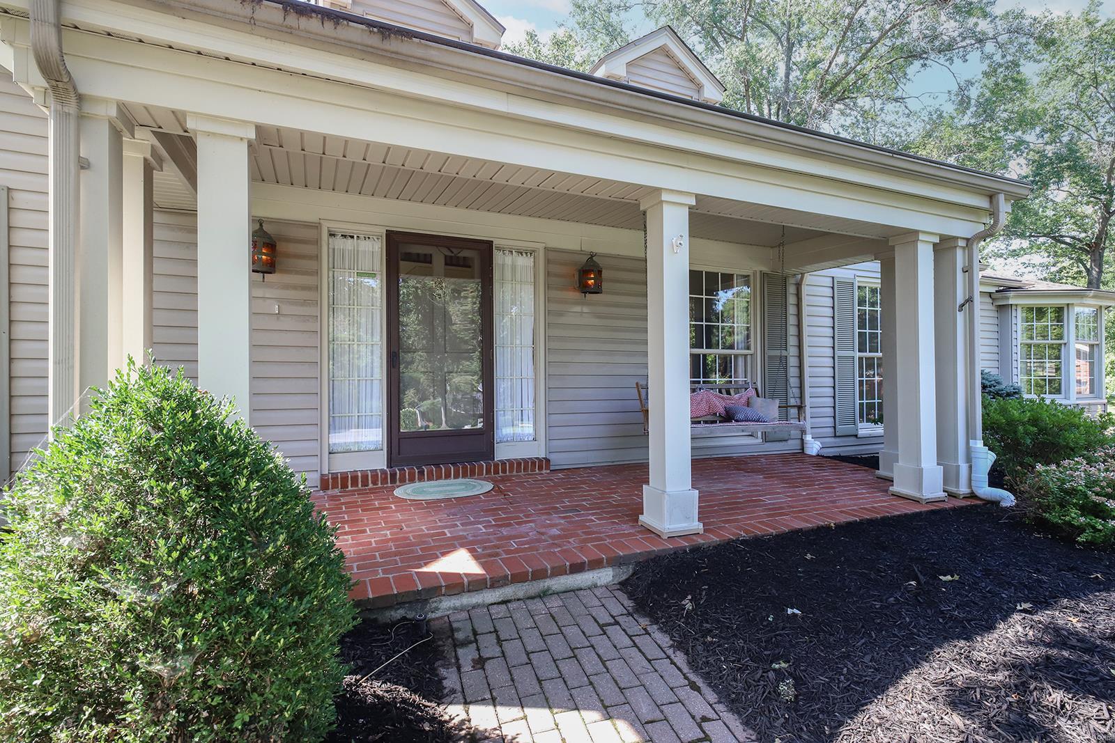 5 Broadview Farm Road