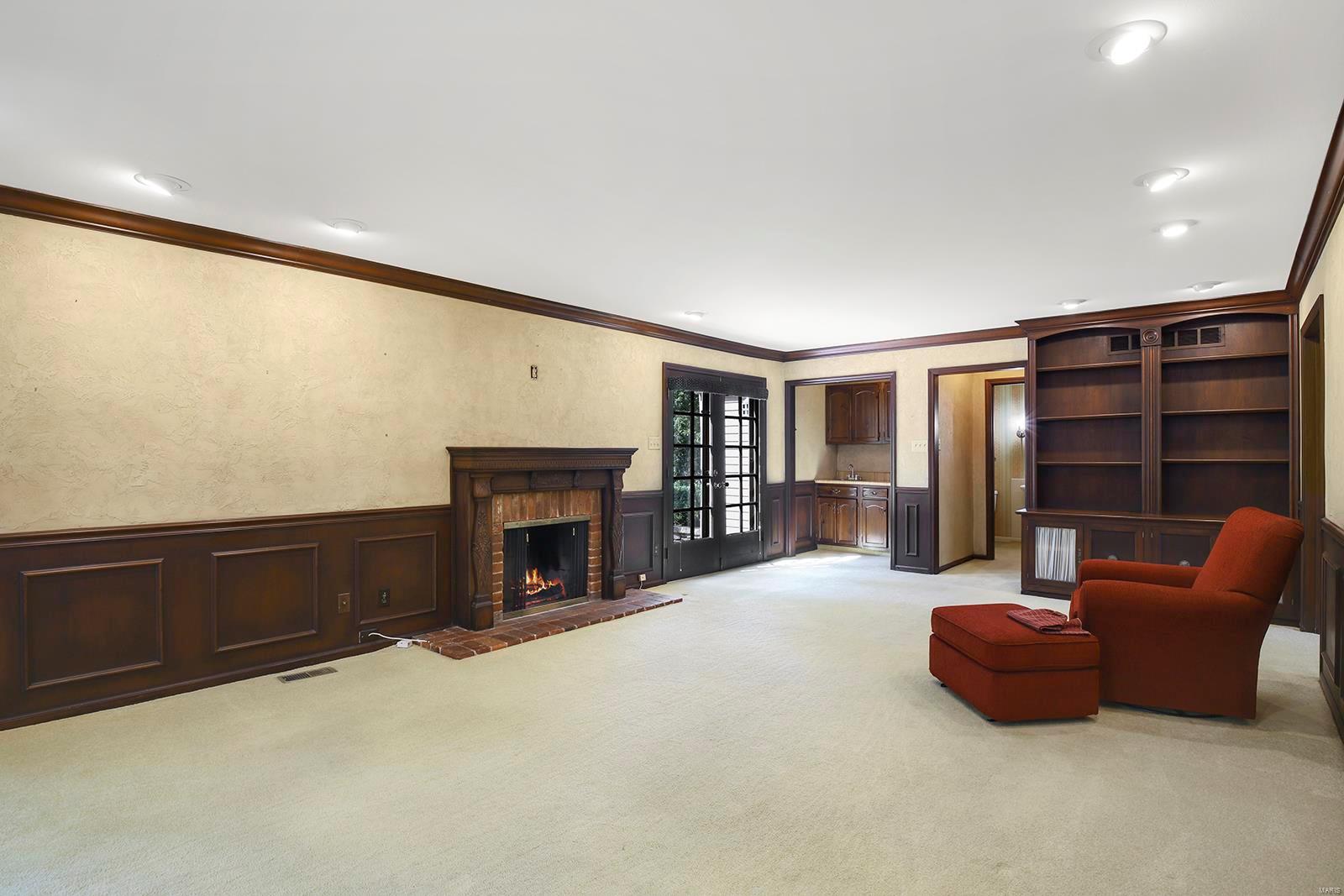 5 Broadview Farm Road