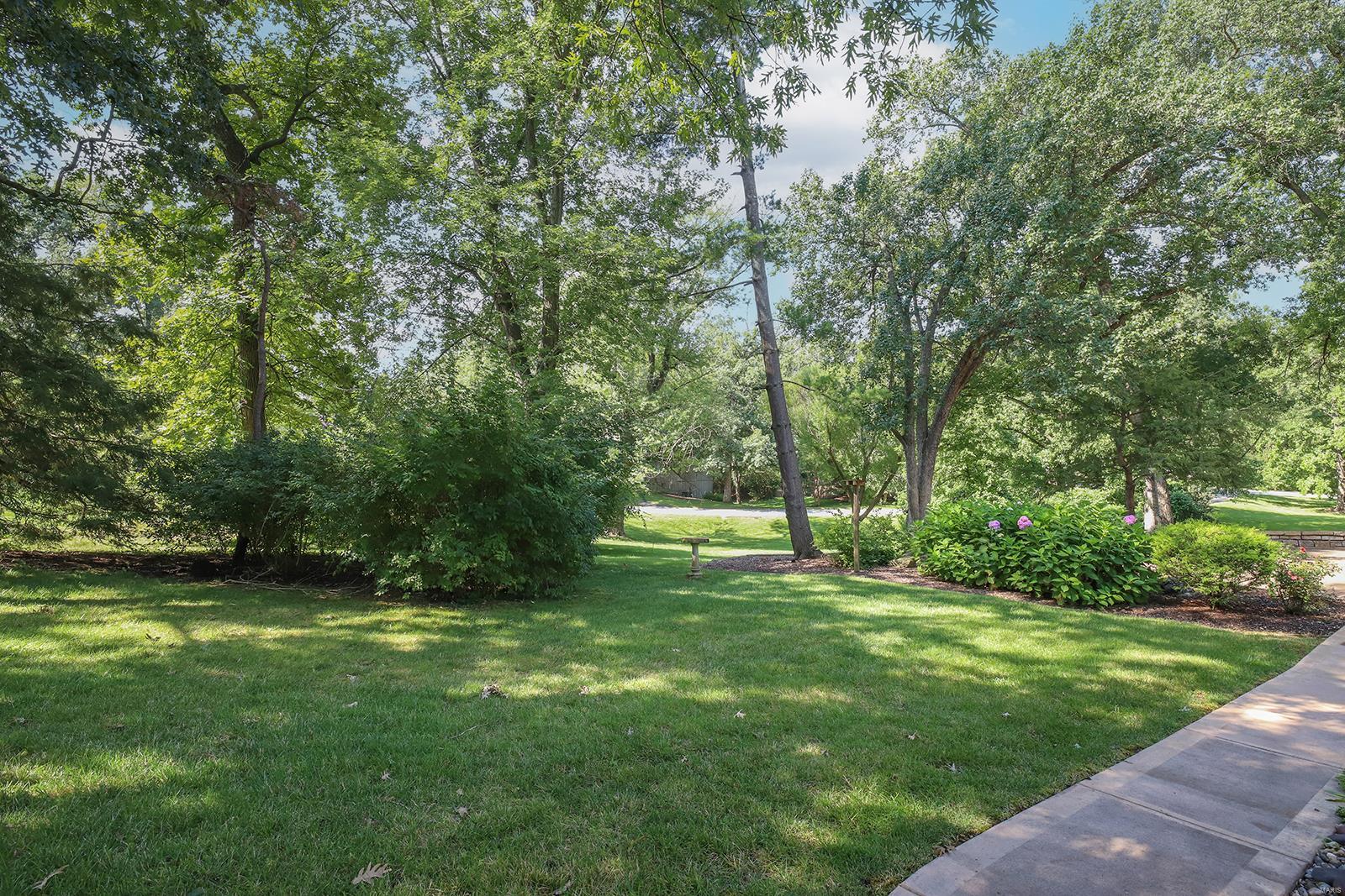 5 Broadview Farm Road